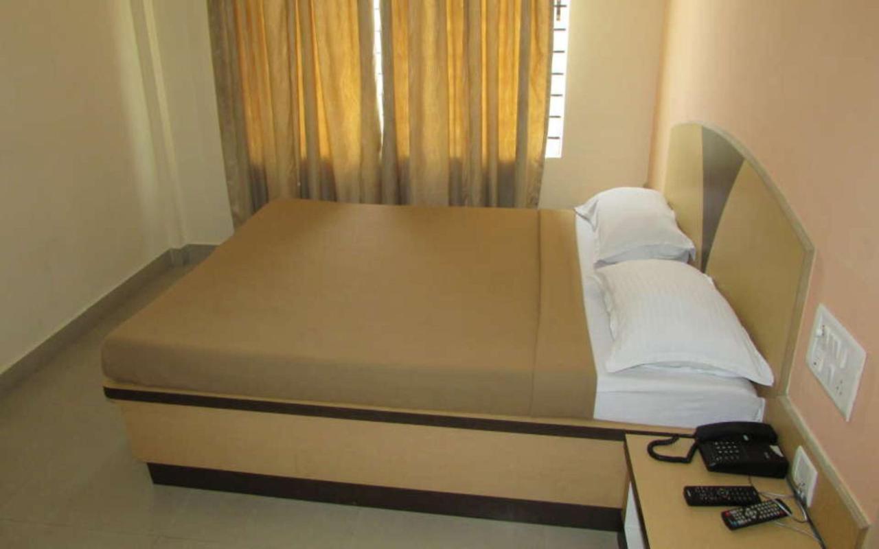 מייזור Hotel Kalyani מראה חיצוני תמונה
